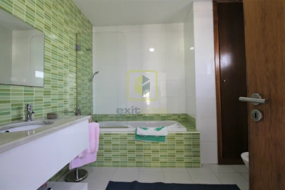 Moradia T4 para Venda em Ílhavo (São Salvador)