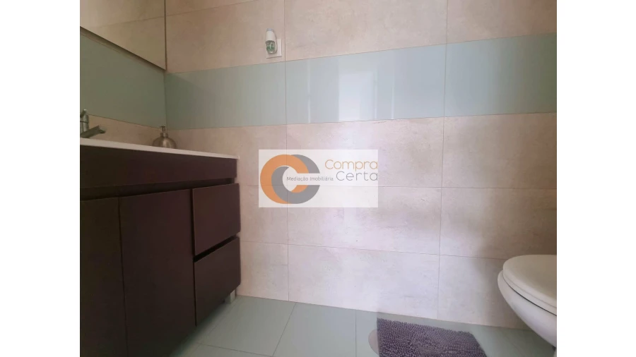 Moradia T3 para Venda em Selho (São Cristovão) Foto 13