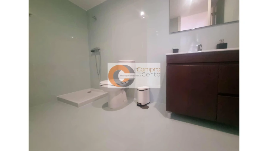 Moradia T3 para Venda em Selho (São Cristovão) Foto 10