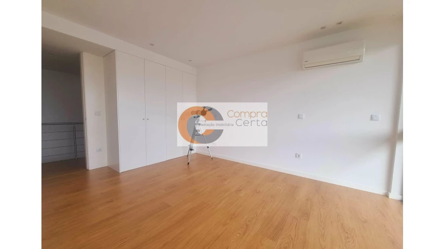 Moradia T3 para Venda em Selho (São Cristovão) Foto 12