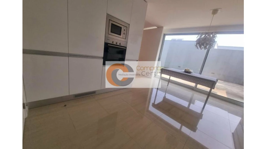 Moradia T3 para Venda em Selho (São Cristovão) Foto 6