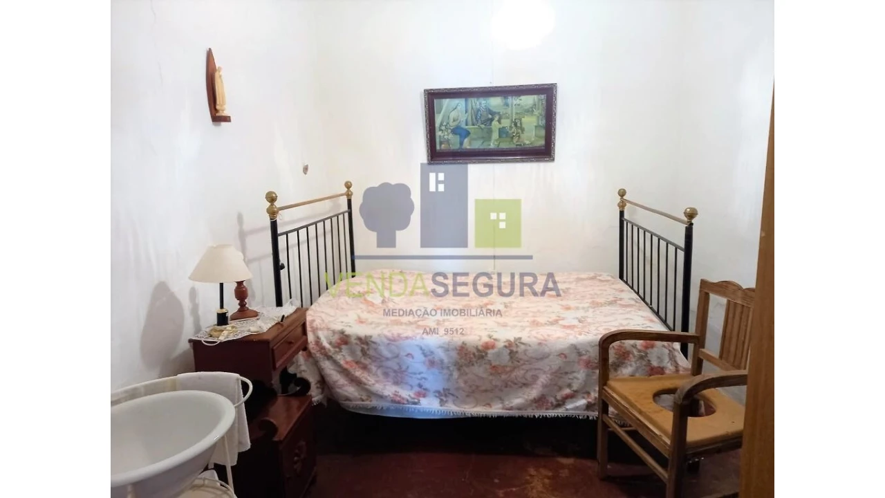 Moradia T4 para Venda em Santo Agostinho e São João Baptista e Santo Amador Foto 3