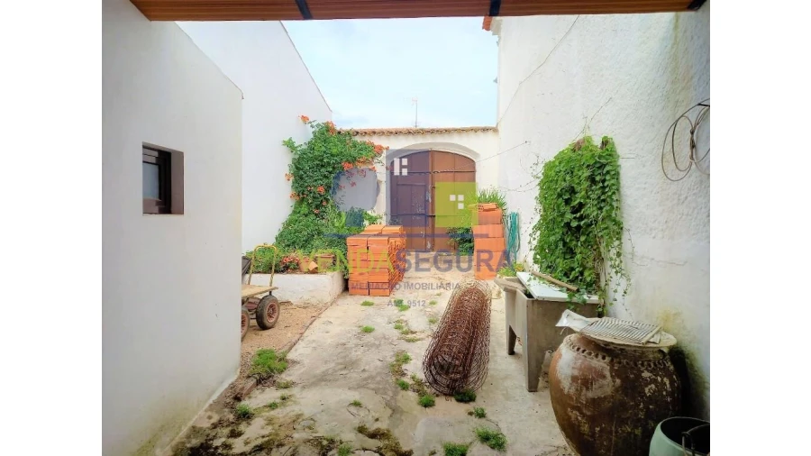 Moradia T4 para Venda em Santo Agostinho e São João Baptista e Santo Amador Foto 14