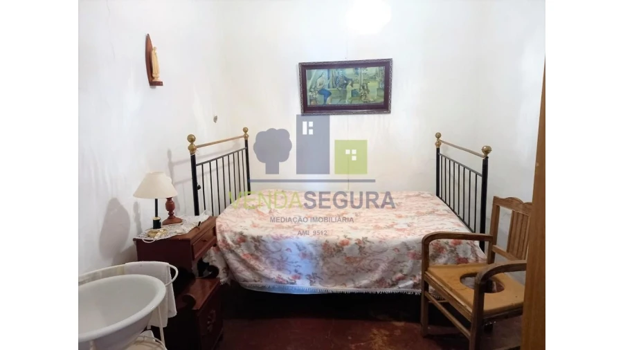 Moradia T4 para Venda em Santo Agostinho e São João Baptista e Santo Amador Foto 3