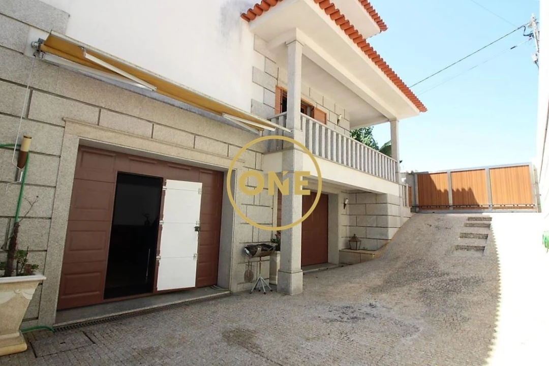 Moradia T4 para Venda em Gondifelos, Cavalões e Outiz Foto 34