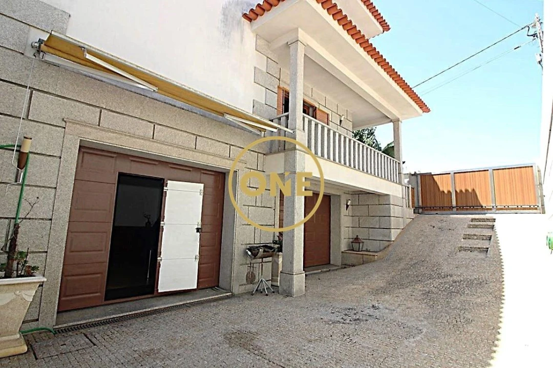 Moradia T4 para Venda em Gondifelos, Cavalões e Outiz Foto 19