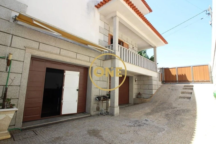 Moradia T4 para Venda em Gondifelos, Cavalões e Outiz Foto 34