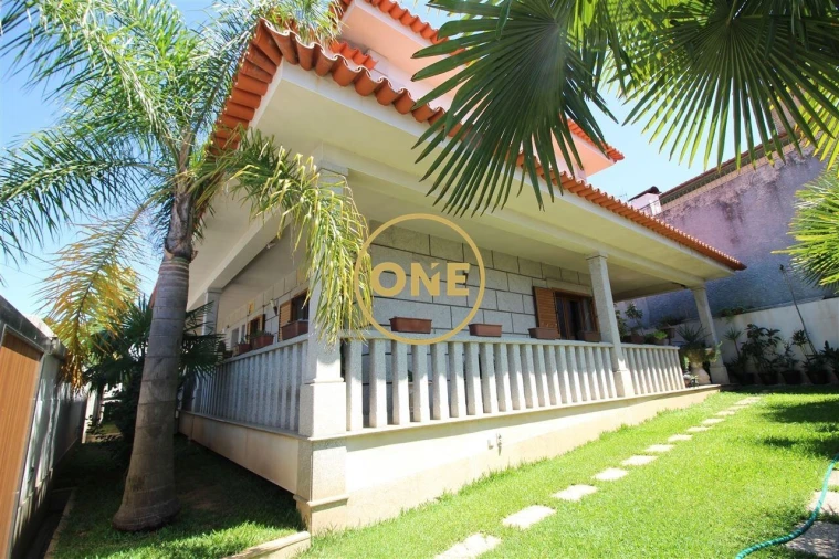 Moradia T4 para Venda em Gondifelos, Cavalões e Outiz Foto 37
