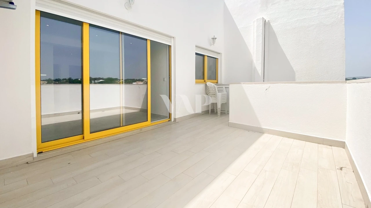 Apartamento T2 para Venda em Quarteira Foto 17
