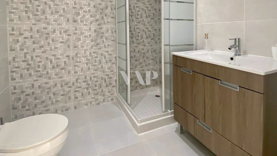 Apartamento T2 para Venda em Quarteira Foto 11