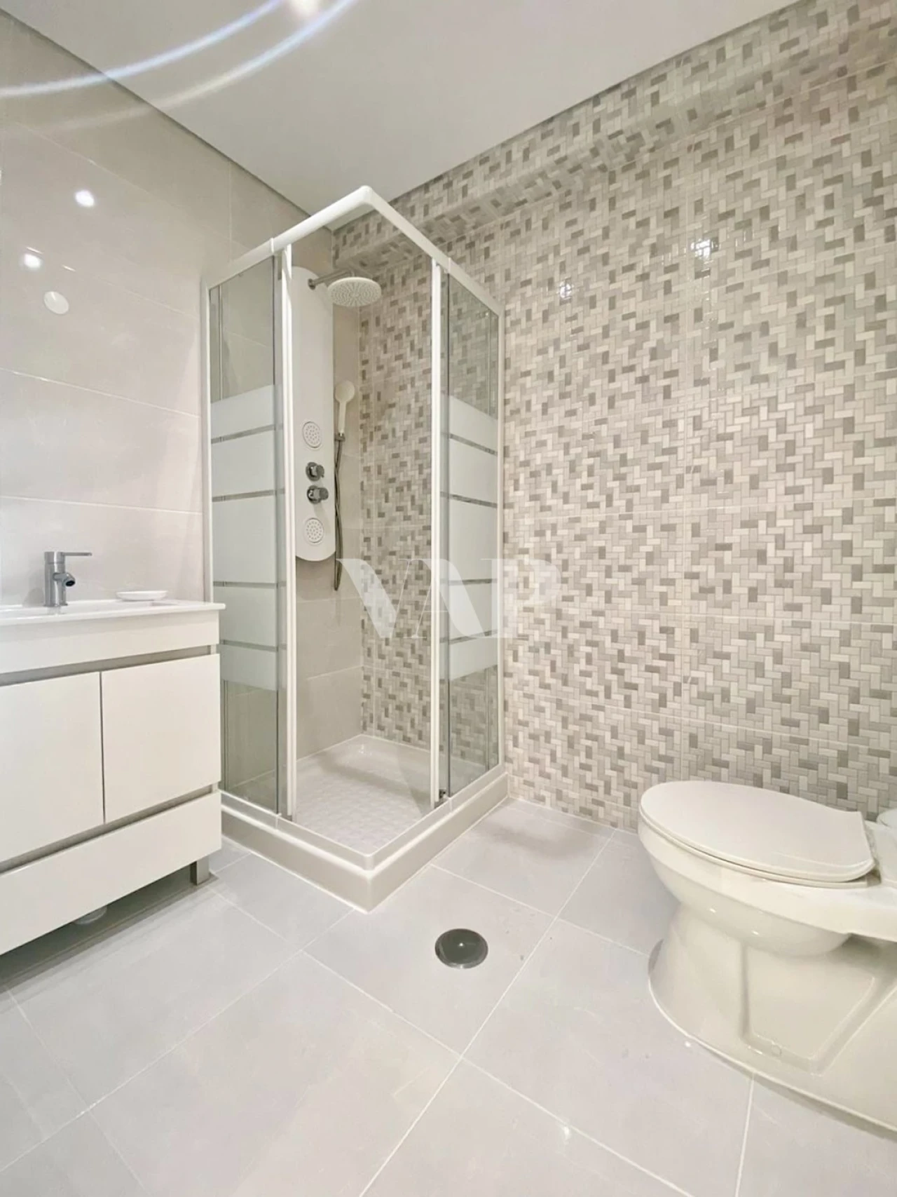 Apartamento T2 para Venda em Quarteira Foto 14