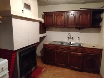 Moradia T2 para Venda em Sabugal e Aldeia de Santo António