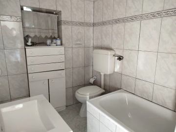Moradia T2 para Venda em Sabugal e Aldeia de Santo António