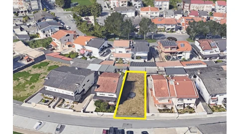 Terreno para Venda em Cidade da Maia