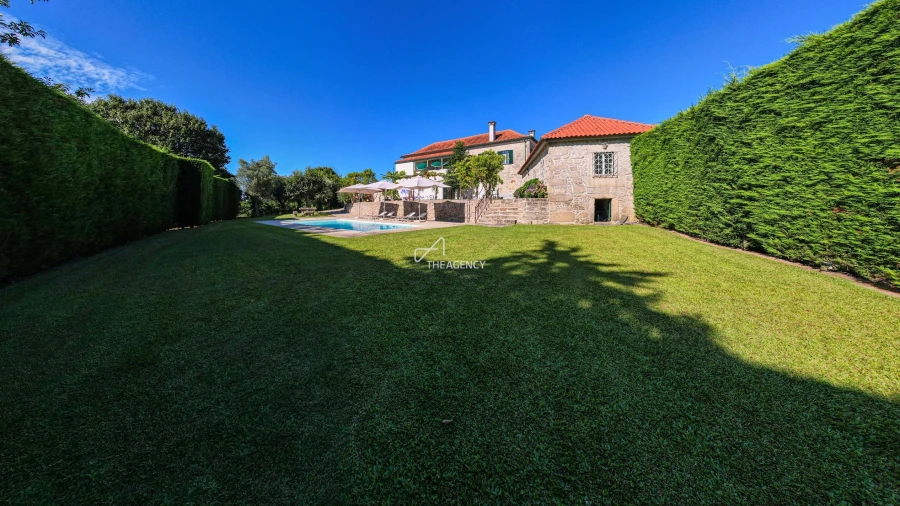 Quinta para Venda em Cossourado