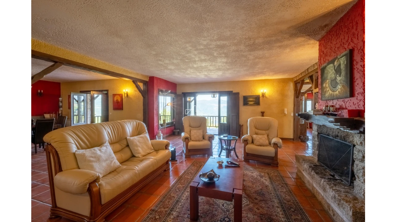 Moradia T3 para Venda em Ventosa e Cova Foto 21