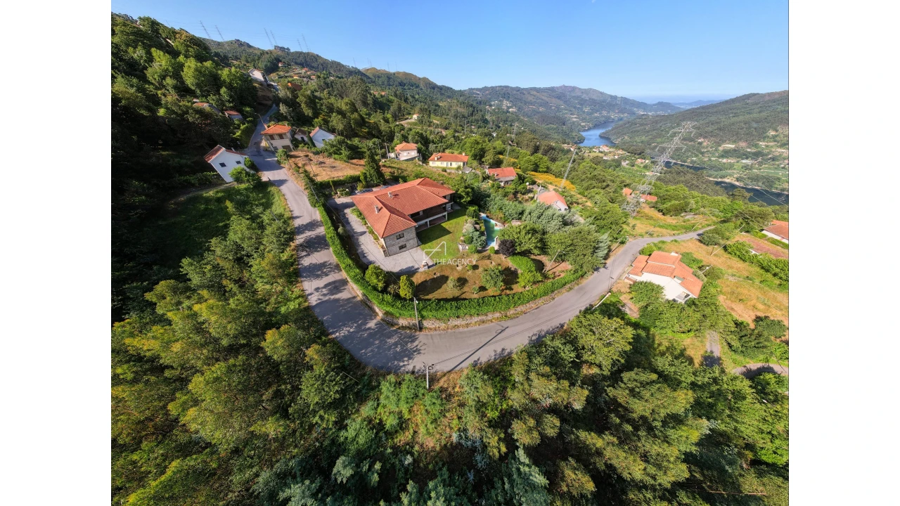 Moradia T3 para Venda em Ventosa e Cova Foto 13