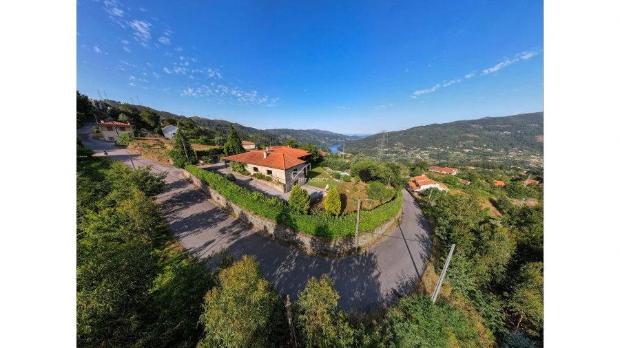 Moradia T3 para Venda em Ventosa e Cova Foto 8