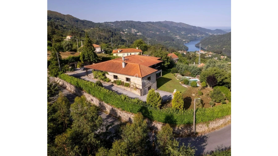 Moradia T3 para Venda em Ventosa e Cova Foto 5