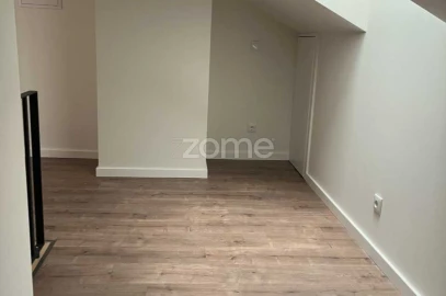 Apartamento T4 para Venda em Gulpilhares e Valadares