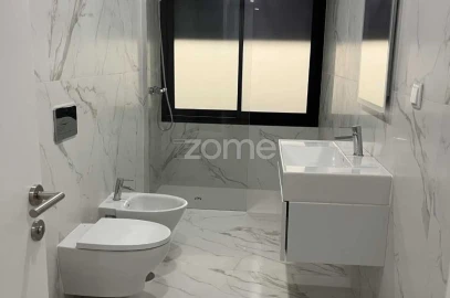 Apartamento T4 para Venda em Gulpilhares e Valadares