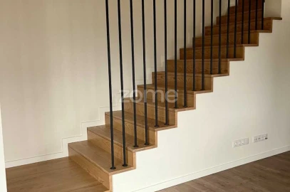 Apartamento T4 para Venda em Gulpilhares e Valadares