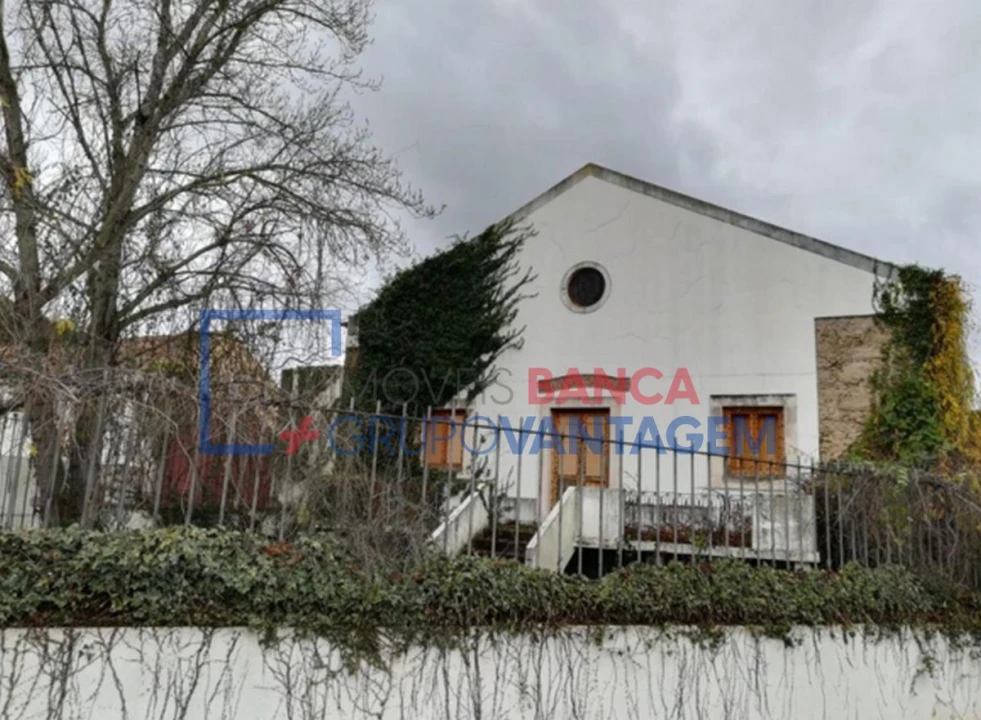 Moradia T6 para Venda em Santa Margarida da Coutada Foto 1