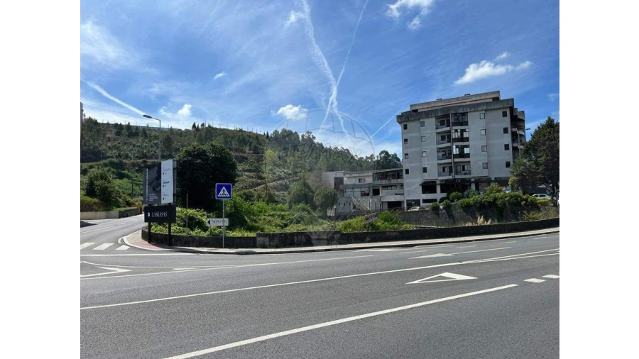 Terreno para Venda em Rebordosa Foto 7