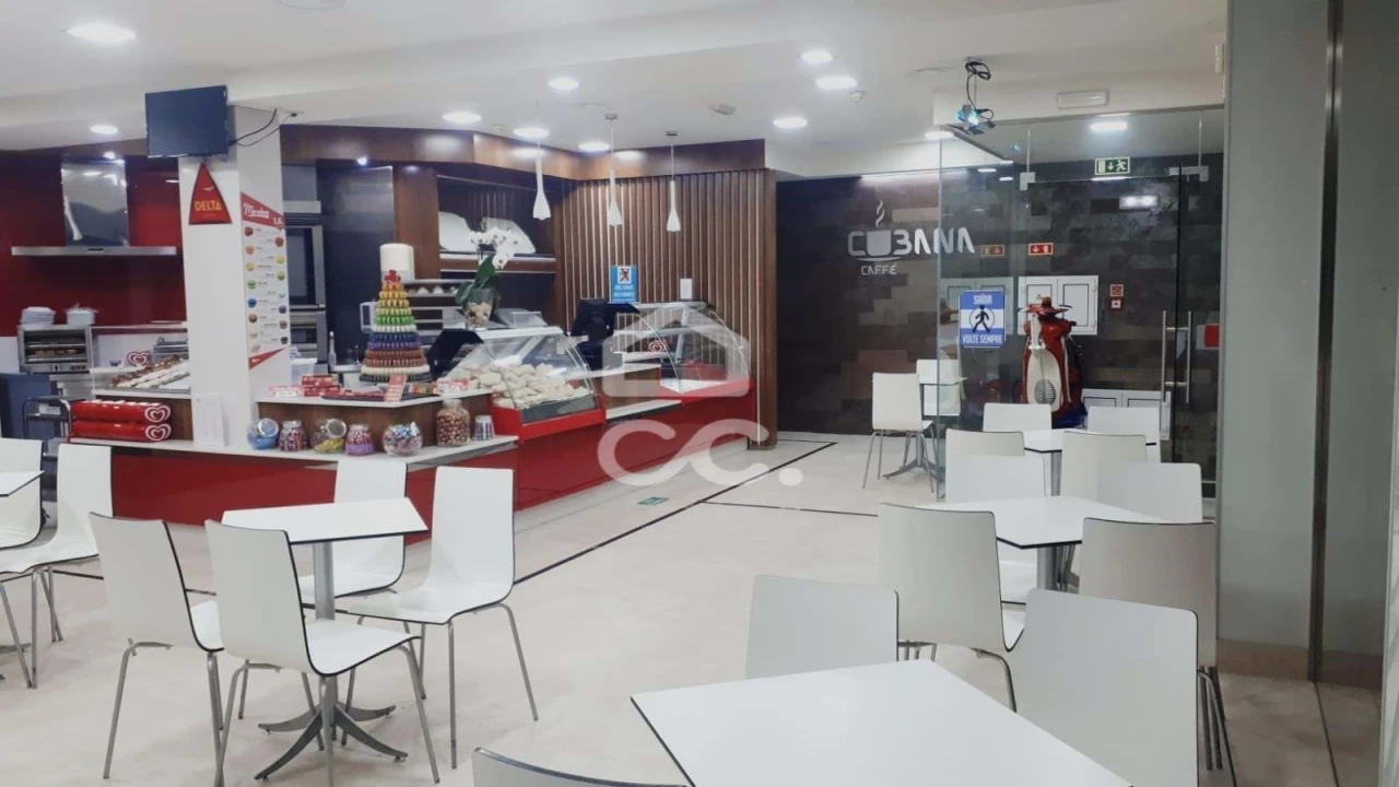 Negócio para Venda em Vieira de Leiria Foto 1