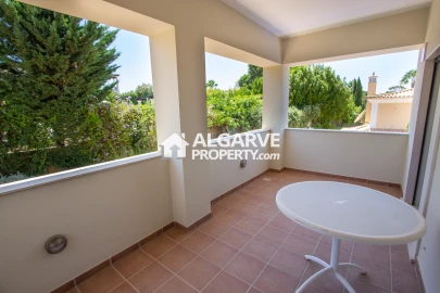Moradia T5 para Venda em Almancil
