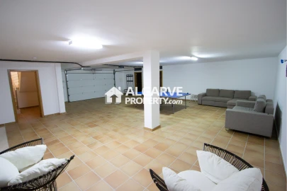 Moradia T5 para Venda em Almancil