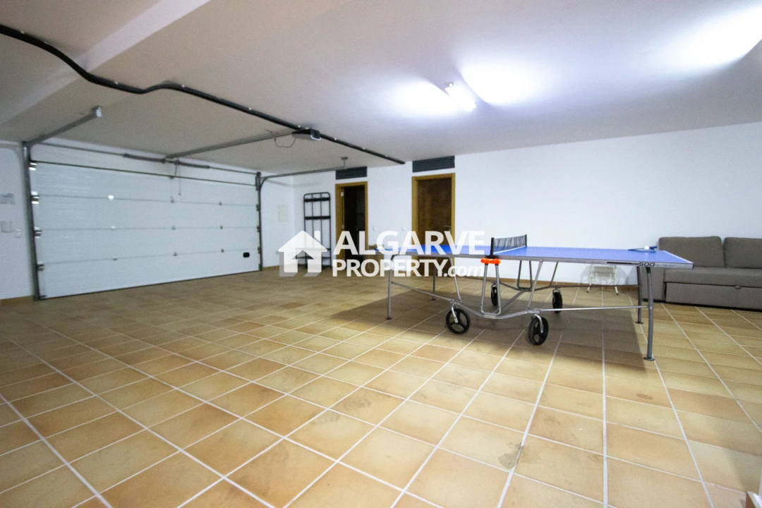Moradia T5 para Venda em Almancil Foto 44