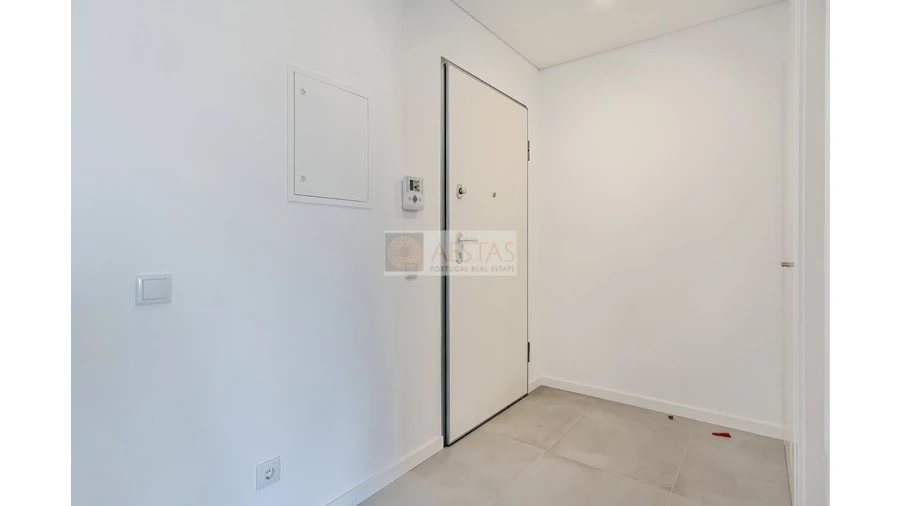 Apartamento T2 para Venda em Portimão Foto 3