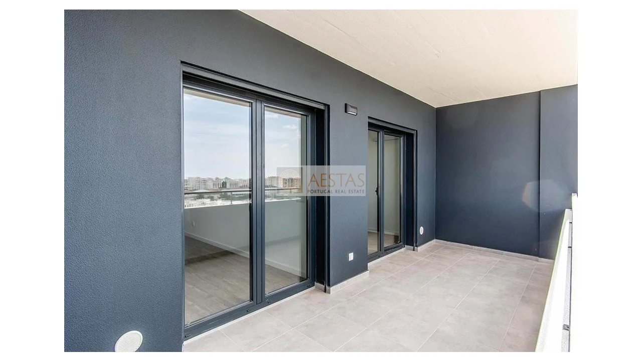 Apartamento T2 para Venda em Portimão Foto 12