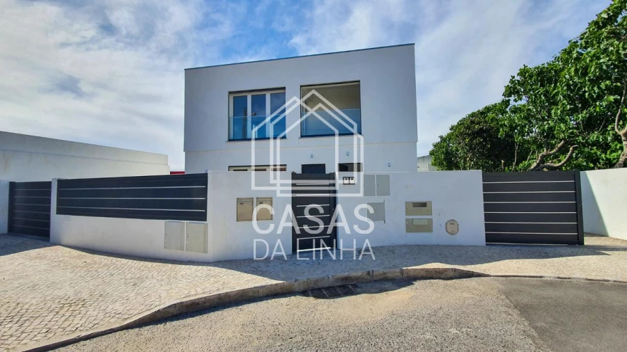 Moradia T2 para Arrendamento em São Domingos de Rana Foto 3