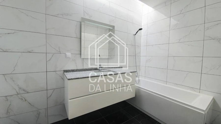 Moradia T2 para Arrendamento em São Domingos de Rana Foto 12