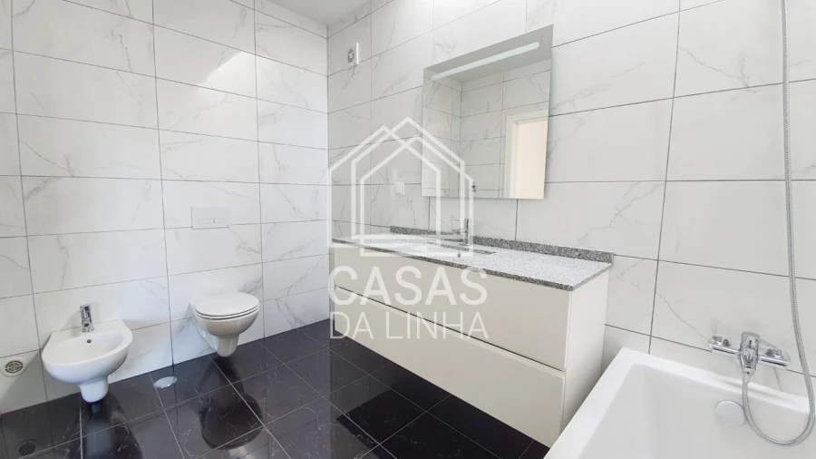 Moradia T2 para Arrendamento em São Domingos de Rana Foto 14