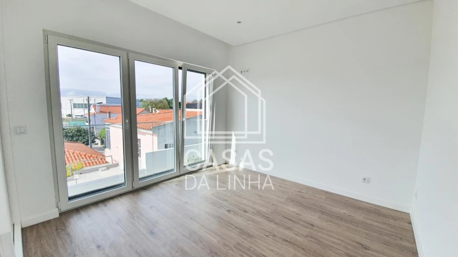 Moradia T2 para Arrendamento em São Domingos de Rana Foto 16