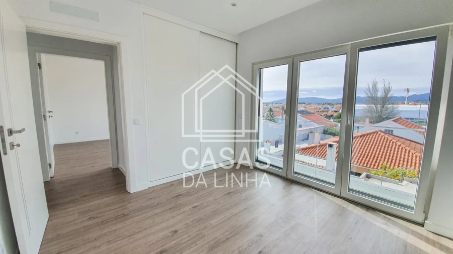 Moradia T2 para Arrendamento em São Domingos de Rana Foto 17