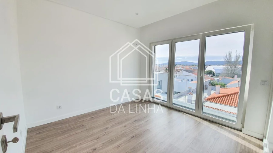 Moradia T2 para Arrendamento em São Domingos de Rana Foto 18