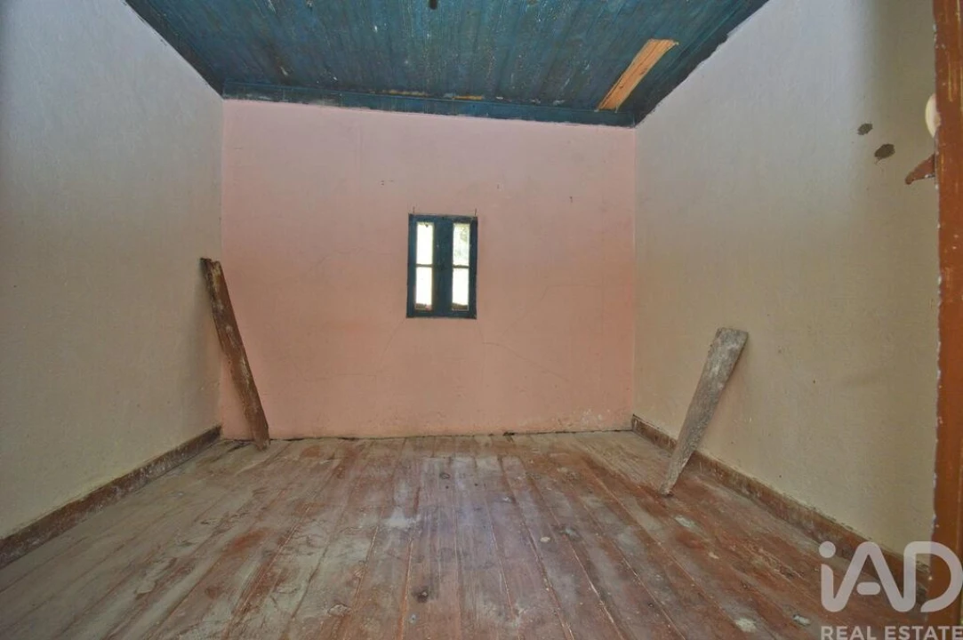 Moradia T2 para Venda em Alvorge Foto 12