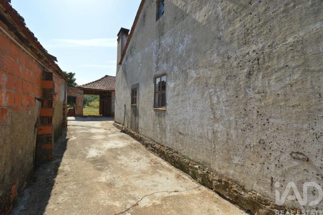 Moradia T2 para Venda em Alvorge Foto 4