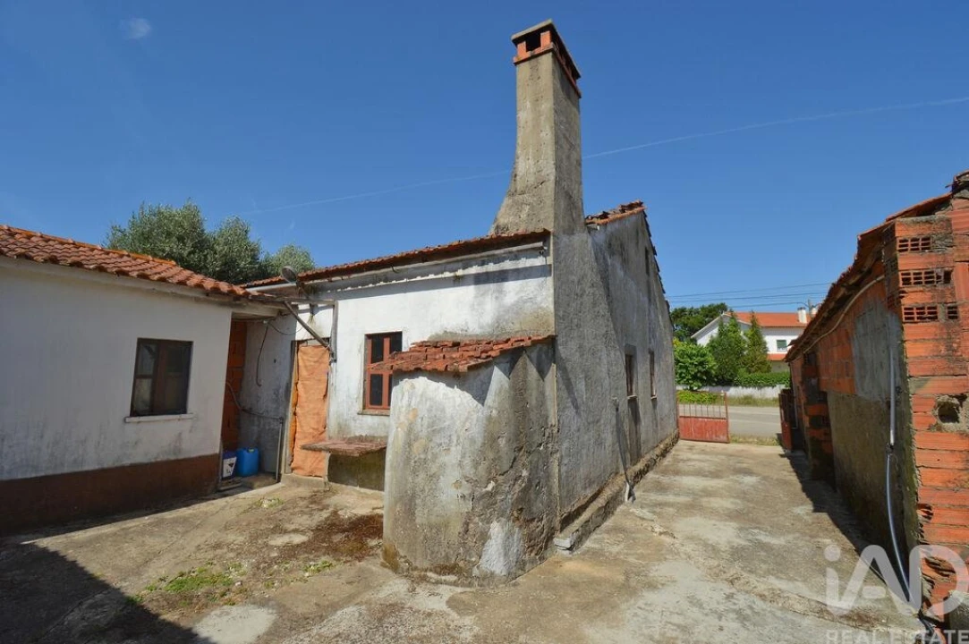 Moradia T2 para Venda em Alvorge Foto 5