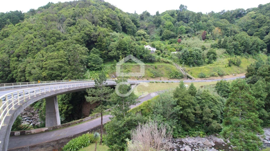 Terreno para Venda em Lomba da Fazenda