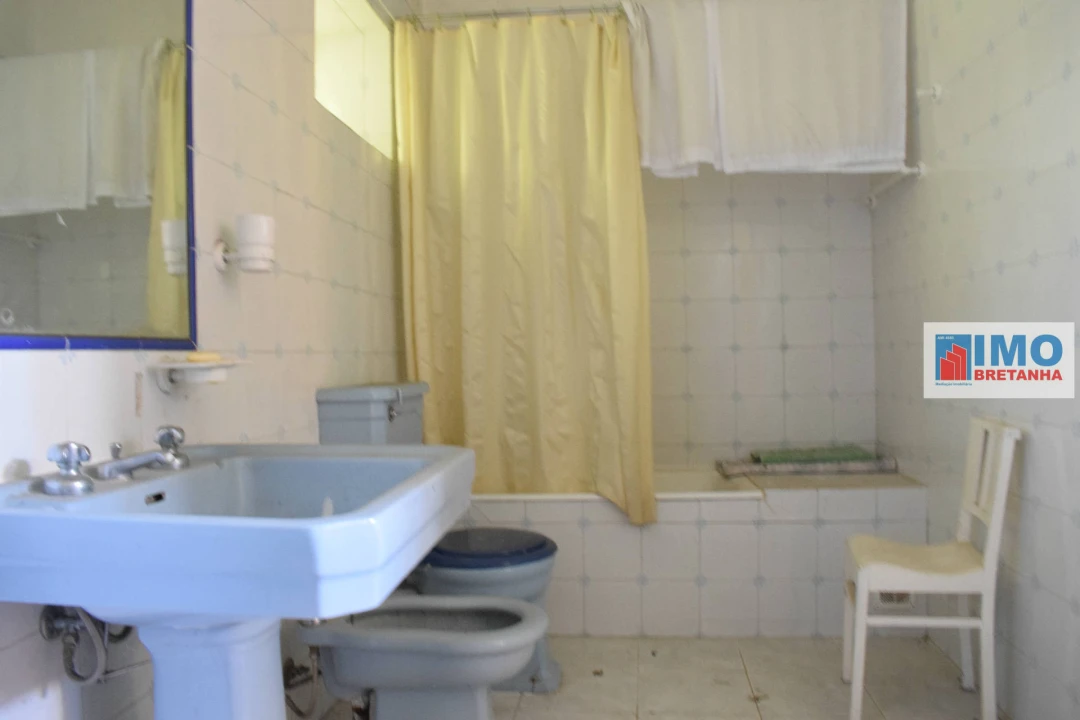 Moradia T10 para Venda em Tortosendo Foto 10