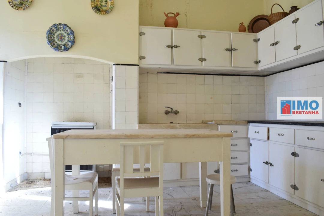 Moradia T10 para Venda em Tortosendo Foto 9