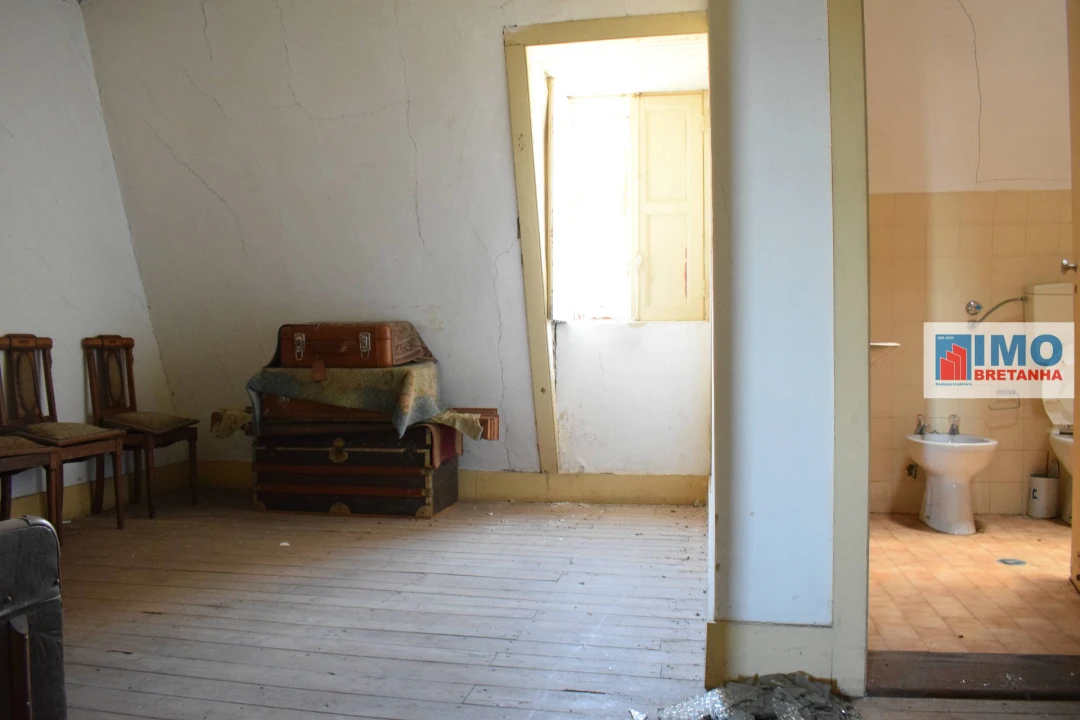 Moradia T10 para Venda em Tortosendo Foto 27