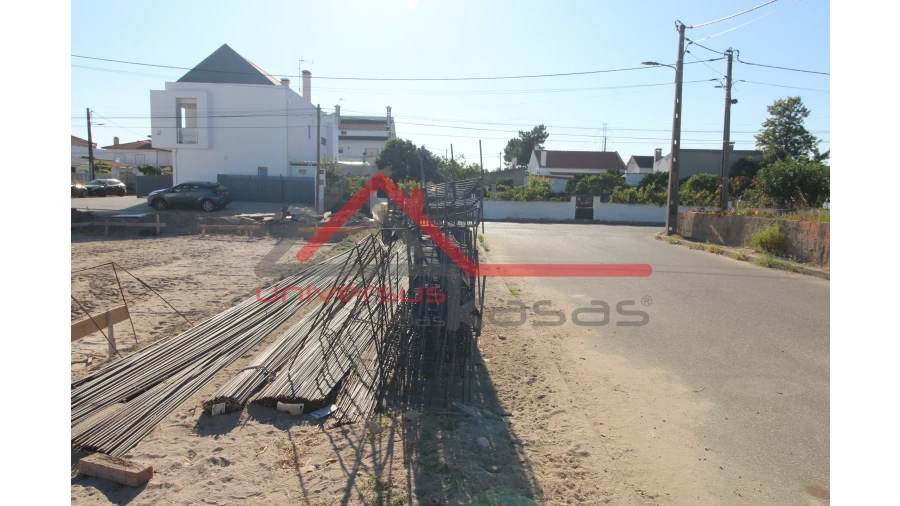 Moradia T4 para Venda em Fernao Ferro Foto 7