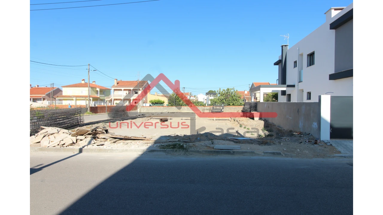 Moradia T4 para Venda em Fernao Ferro Foto 9