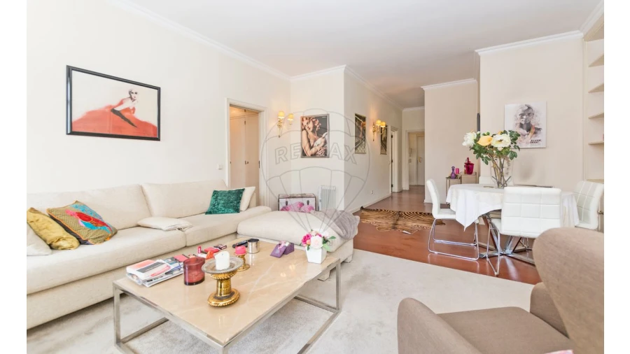 Apartamento T2 para Venda em Misericórdia Foto 12